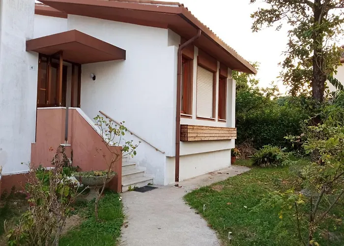 Lilly's بيت ضيافة